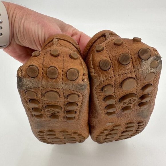 Tory Burch Tan Kendrick Royal Pebble Leather Slip On Moccasin 9 Driving Loafers - Picture 7 of 9